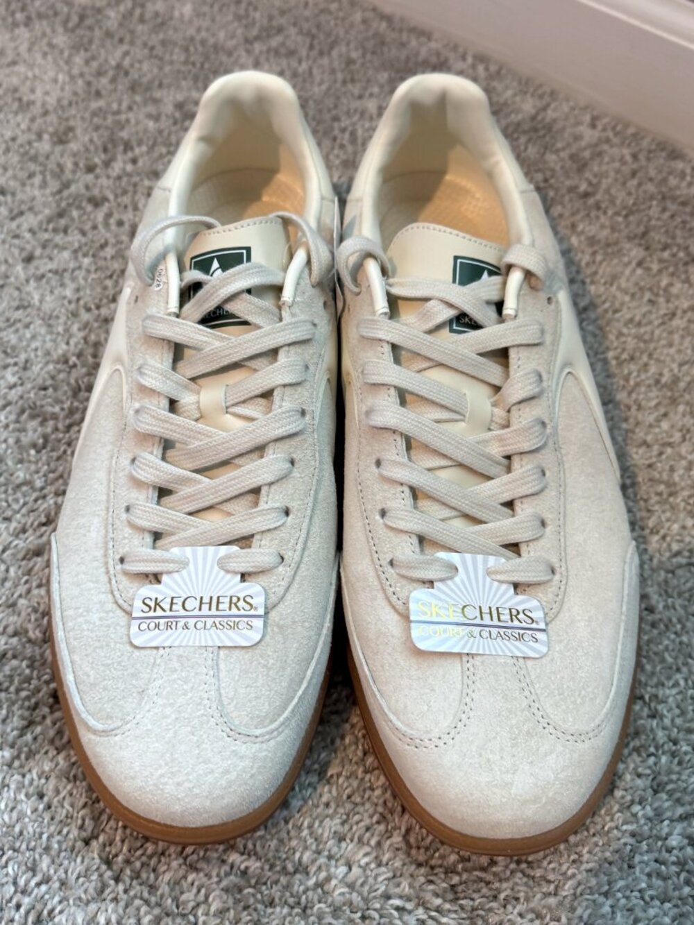 Skechers Hotshot Azir Suede Gum Sole Sneaker Men's 11 Natural NWT